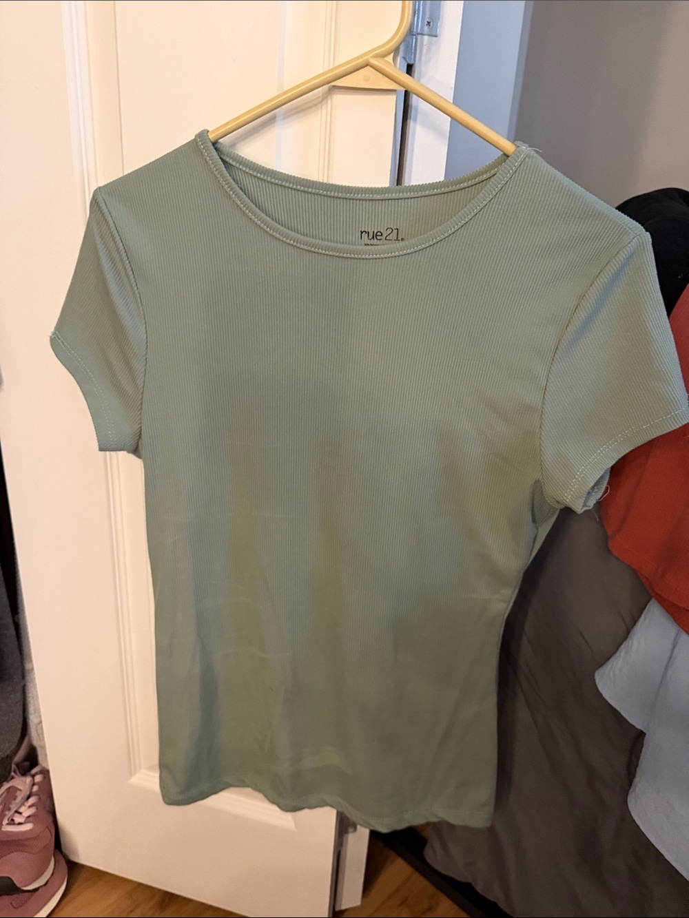 Rue21 Sage Green Ribbed Short Sleeve Tee